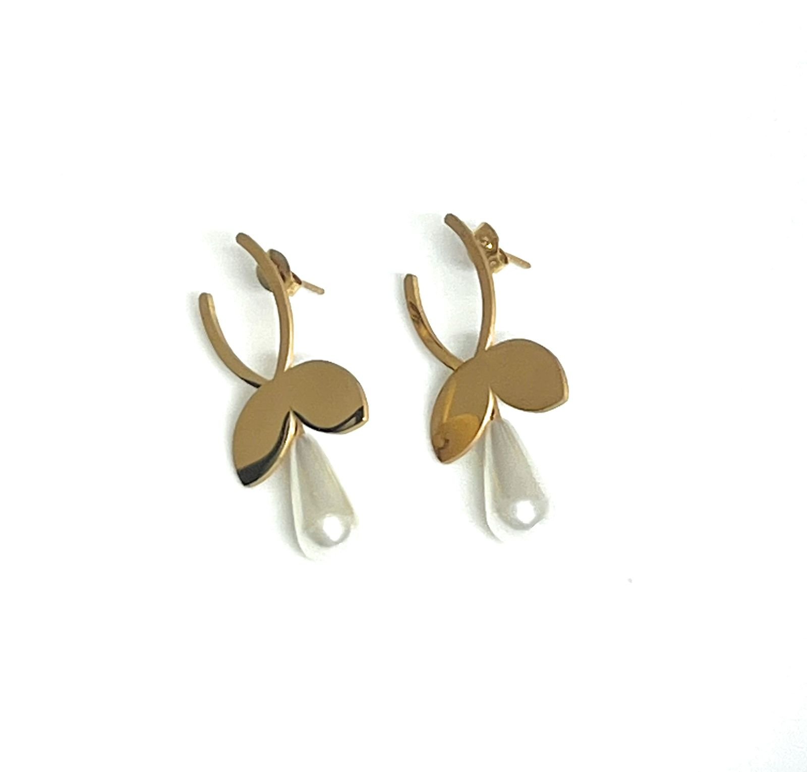 Stunning anti tarnish Earrings For Women