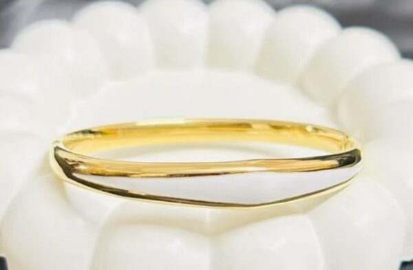 White enamel Anti Tarnish Water proof stainless steel bracelet for men and women