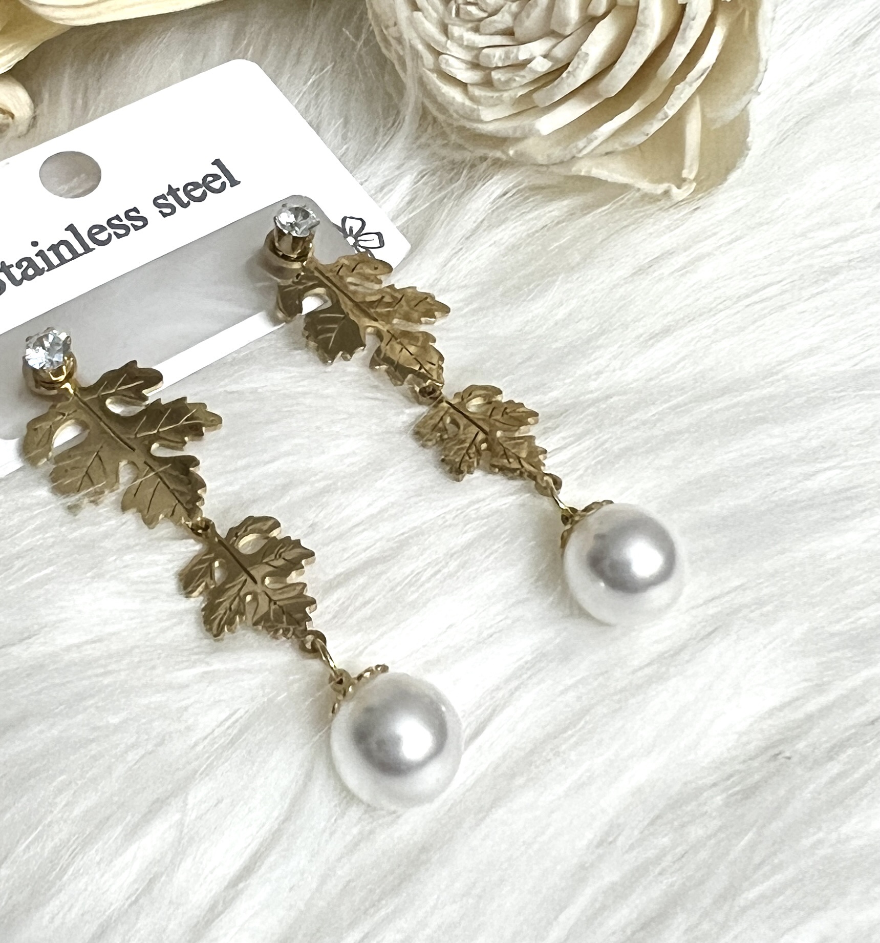 Nature inspired oak leaf pearl Dangling Long Earrings