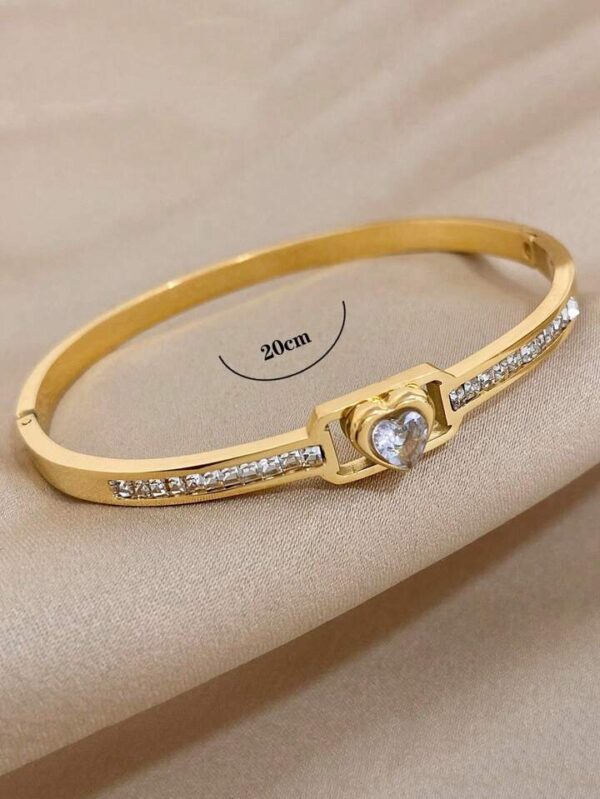 Crystal heart  Gold plated anti tarnish bracelet