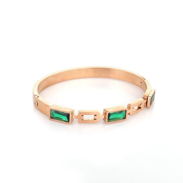 Anti Tarnish Water proof stainless steel bracelet for men and women
