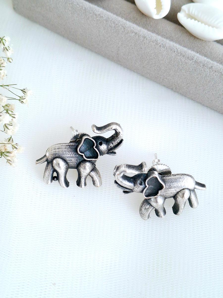 Tiny Elephant Silver Replica Stud made of brass